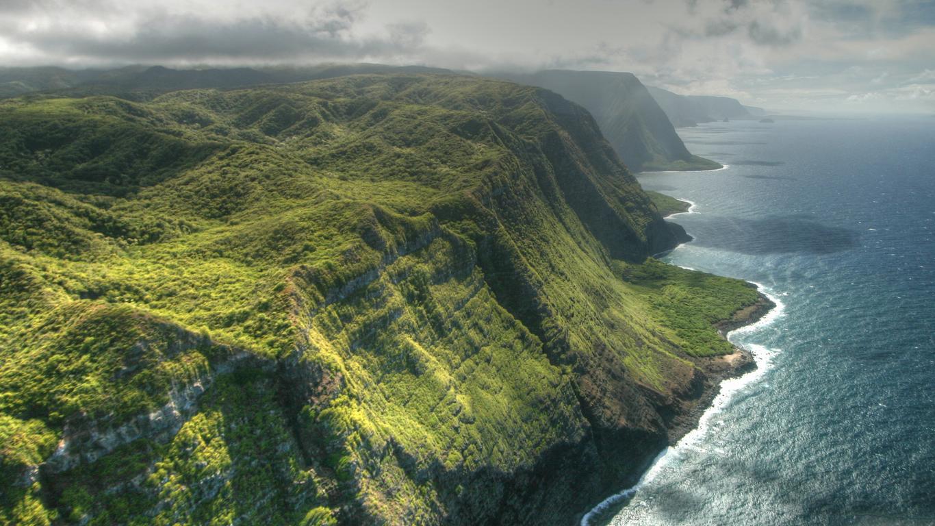 Flights to Molokai