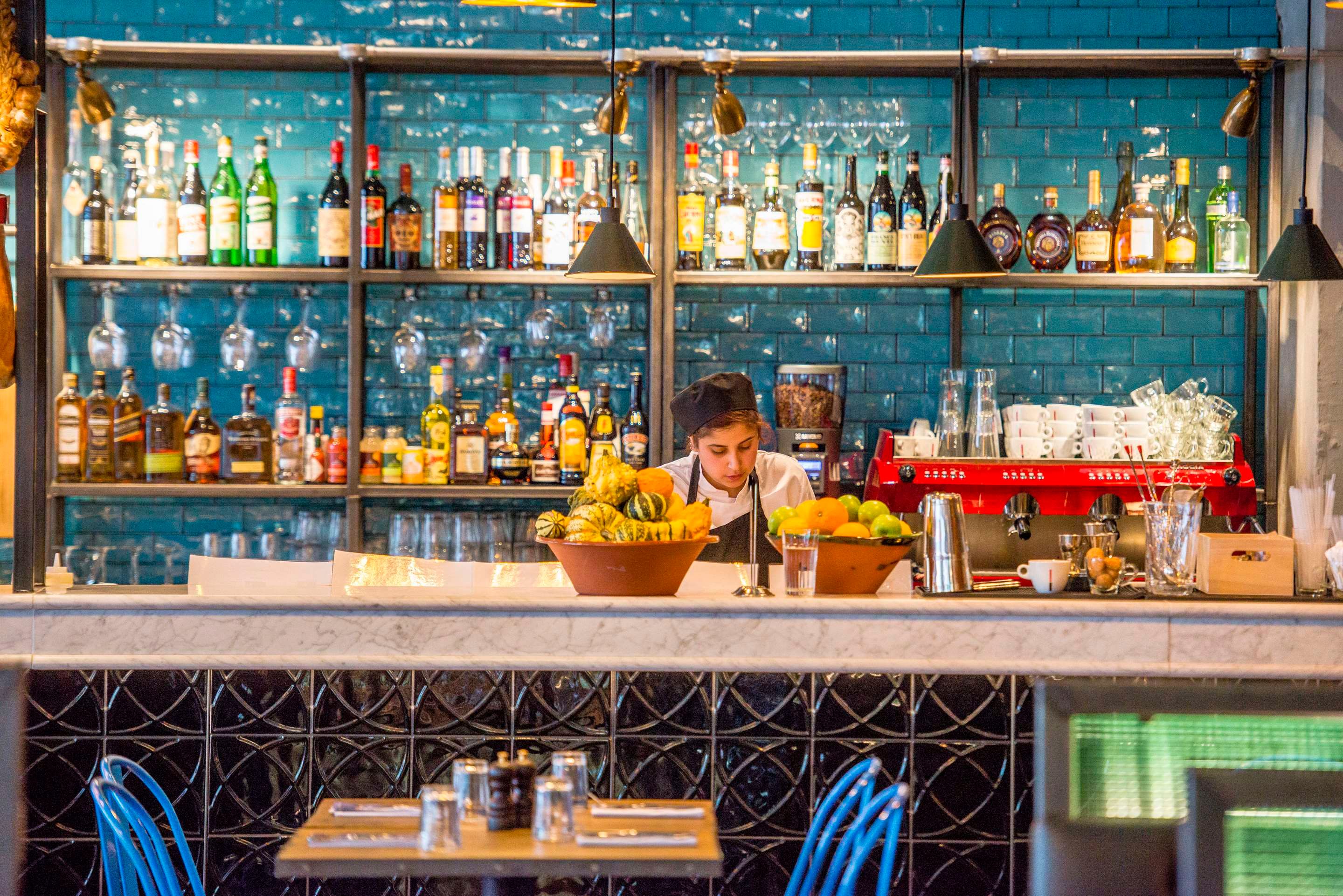 Bar
